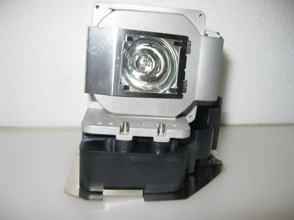 Image of the hybrid Mitsubishi vlt-xd500lp replacement lamp.